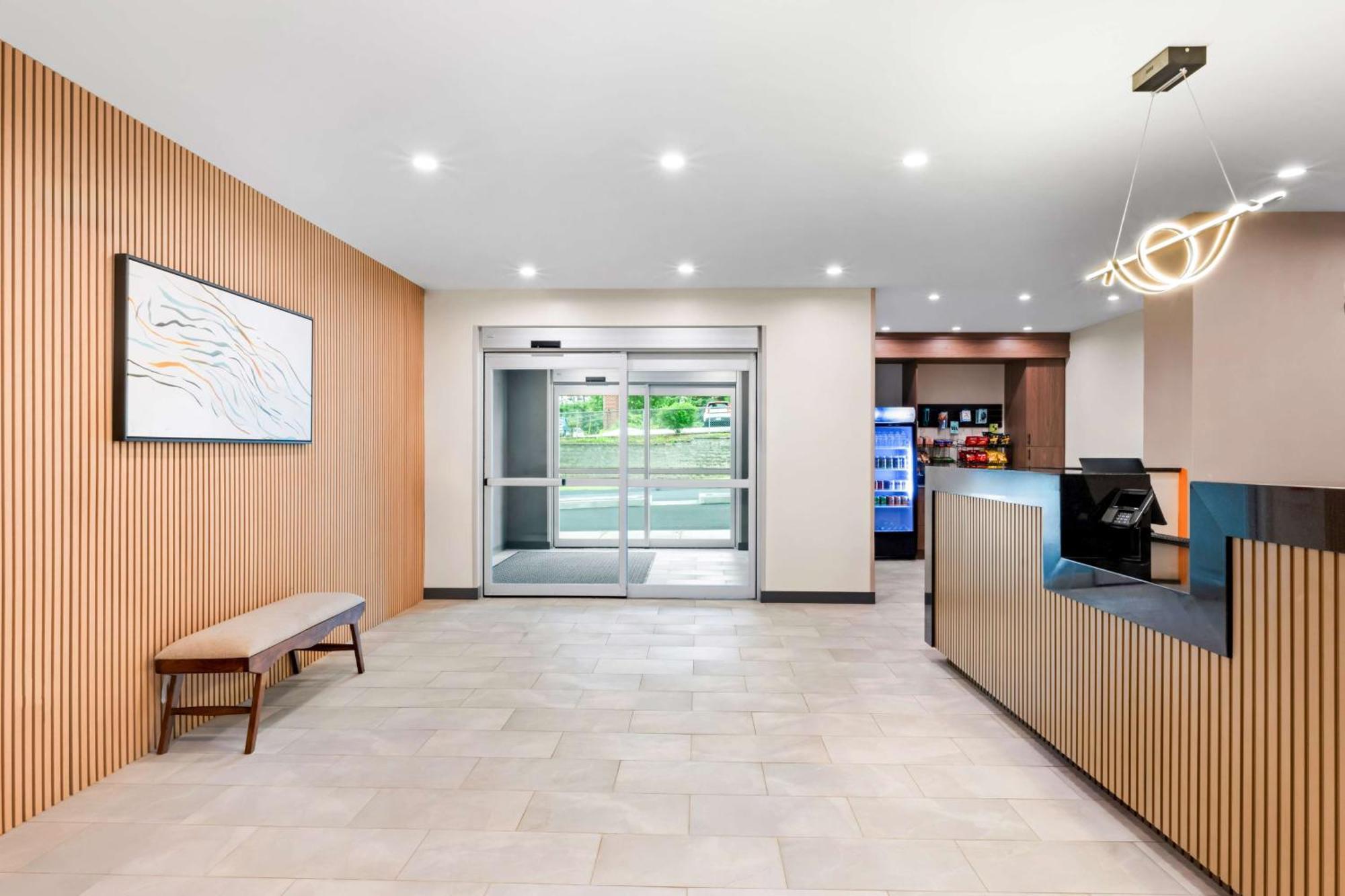 Best Western Niantic - New London, Mystic Area Eksteriør billede